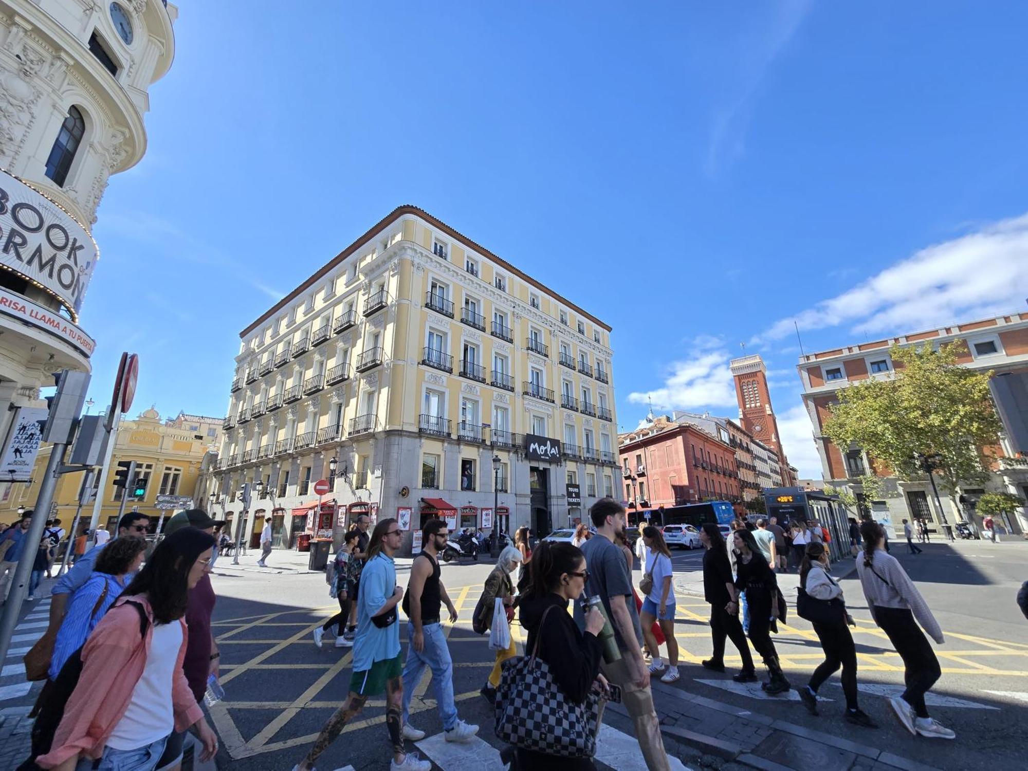 Ch Cruz Madrid Exterior foto